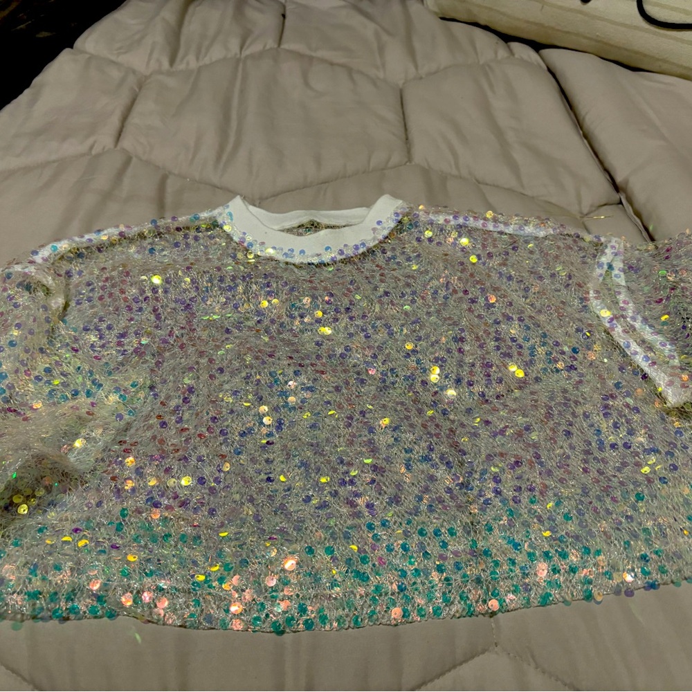 Sheer iridescent crop